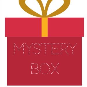✨💕MYSTERY BOX BUNDLE💕✨